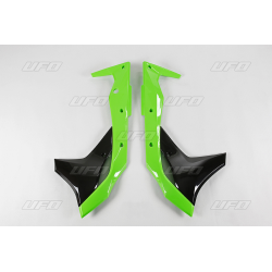UFO, kryty chladičů, Kawasaki KXF 250 '17-'20 barva OEM (pro '17-'18 I '20) (zelená/černá)